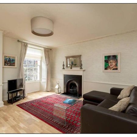 Joivy Boutique Apt With Patio In New Town Эдинбург Экстерьер фото