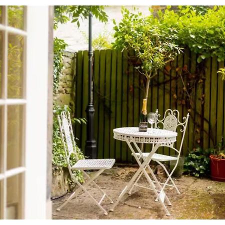 Joivy Boutique Apt With Patio In New Town Эдинбург Экстерьер фото